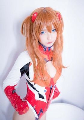 凸稳藏偷窥女厕小便